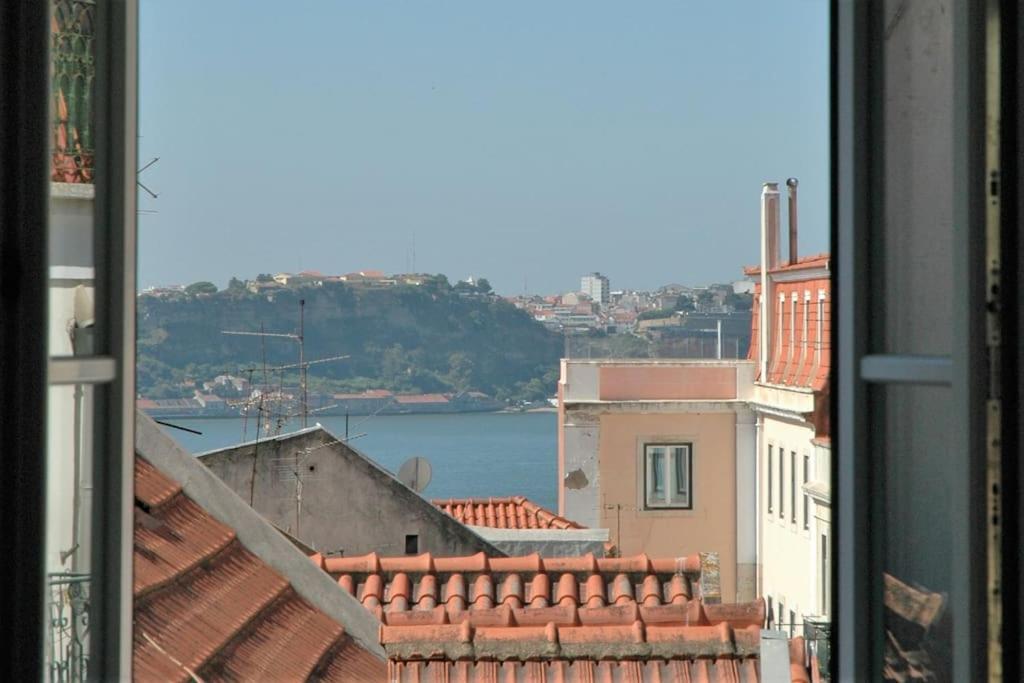 B2 Beautiful Sunny Loft Bairro Alto - Bica Apartment