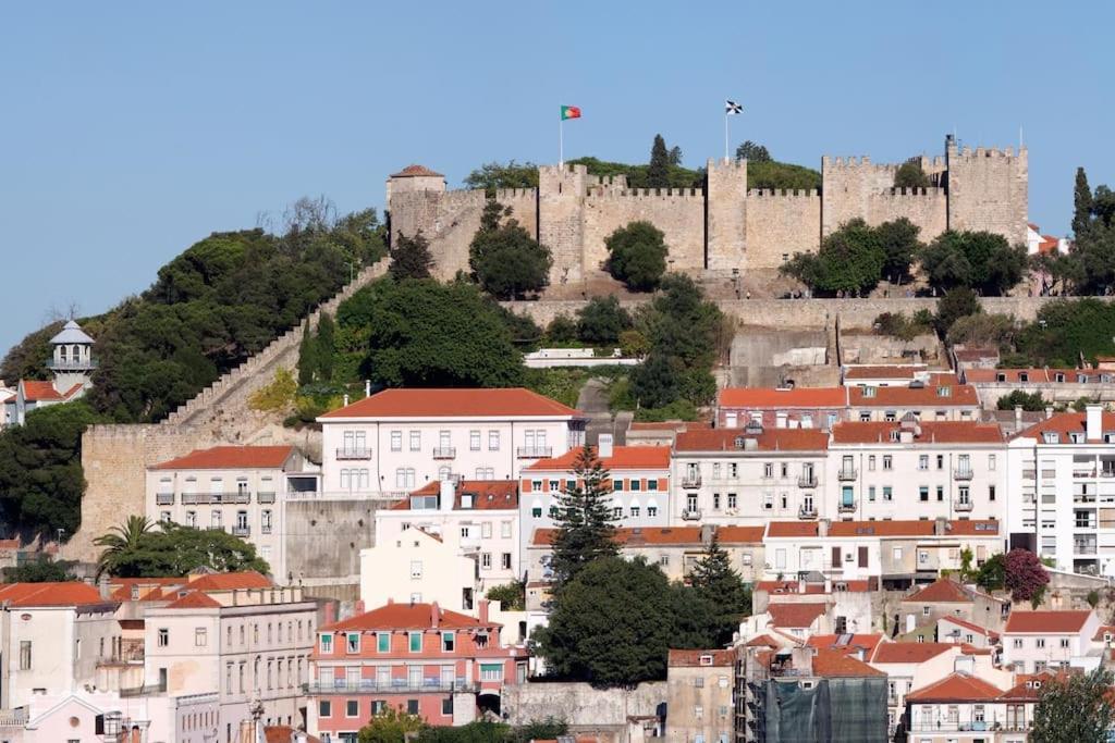 B2 Beautiful Sunny Loft Bairro Alto - Bica Lissabon